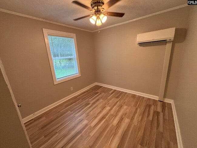 Building Photo - 3800 Fern Ave