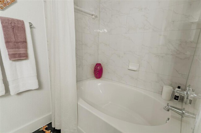 Building Photo - 3300 Towers Blvd