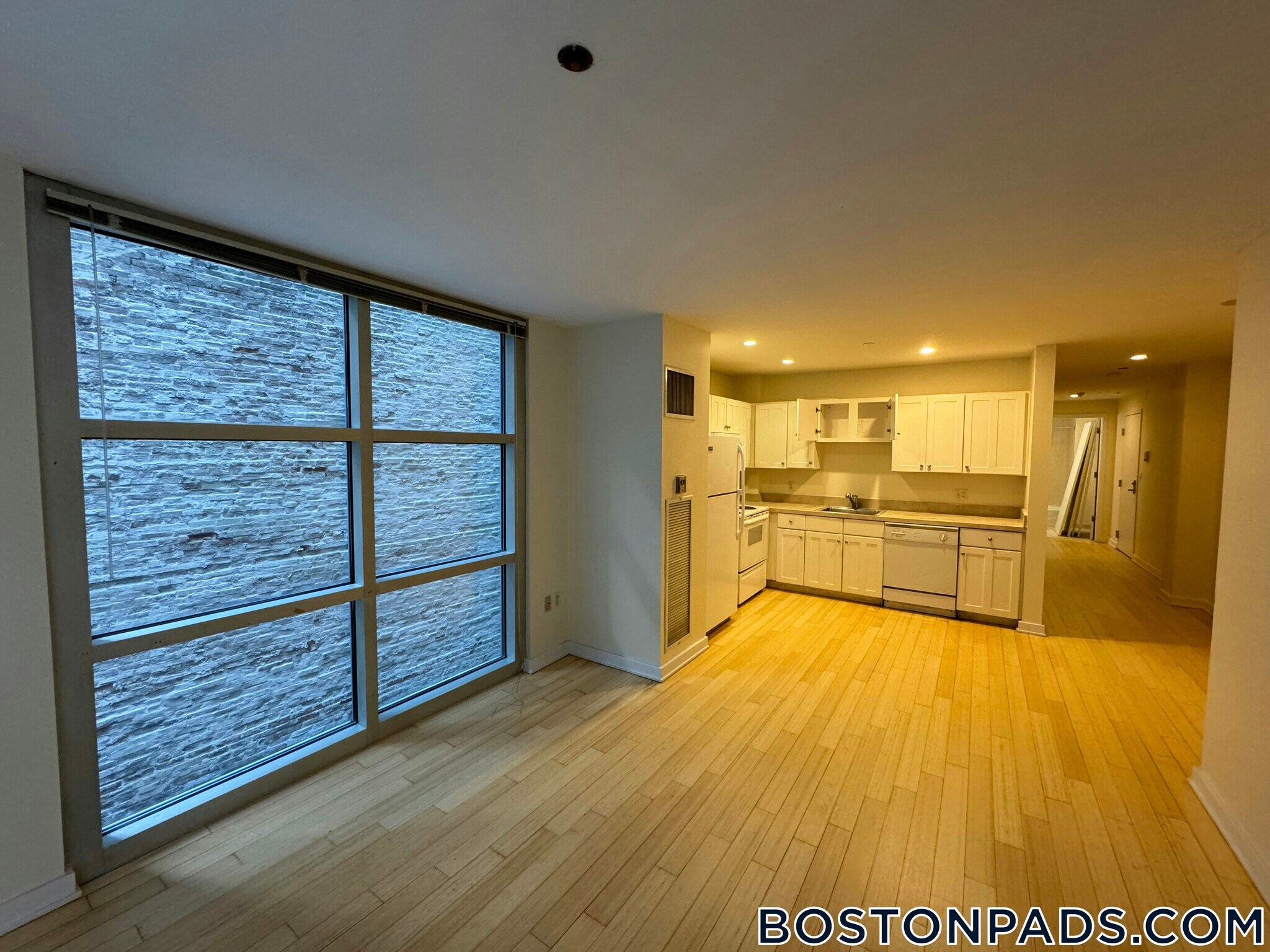 Building Photo - 40 Boylston St