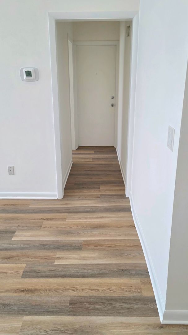 Building Photo - Charming First-Floor Apartment on Gorgeous Camden Ave!