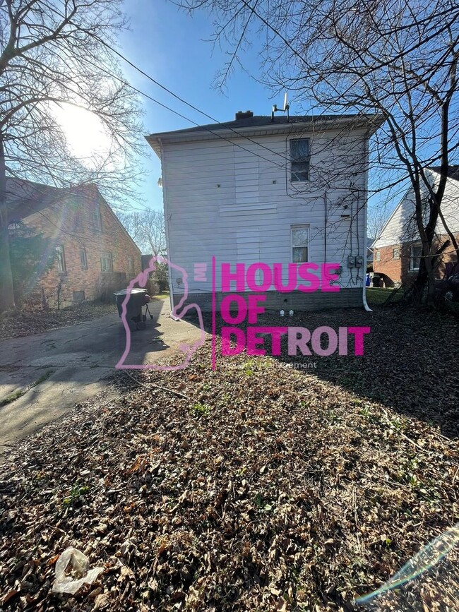 Building Photo - 15766 Ferguson St