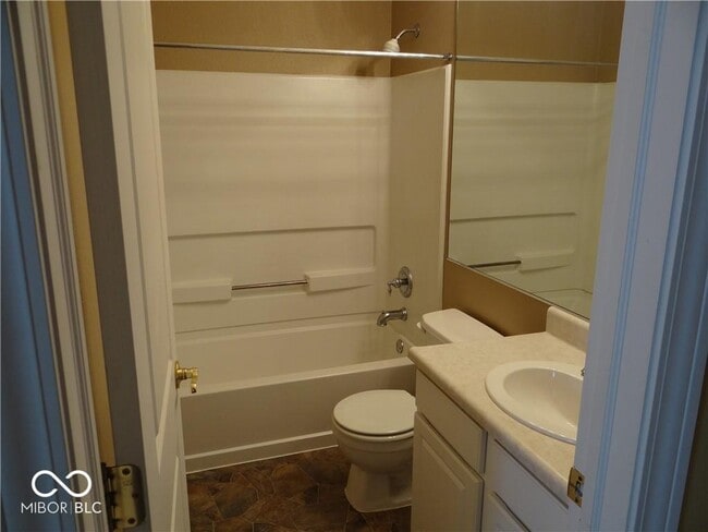 Building Photo - 12302 Sagamore Woods Dr