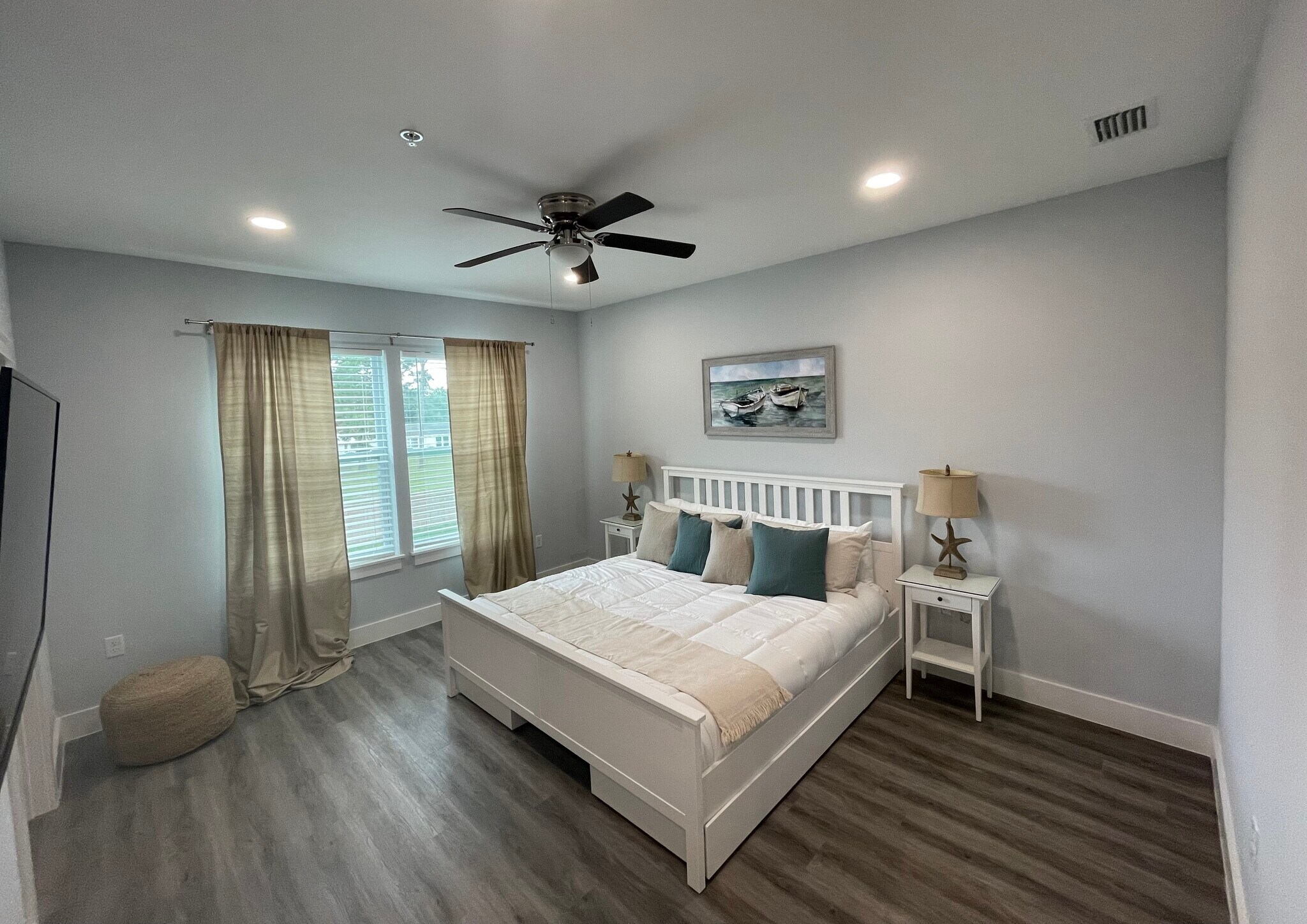 Master king bed - 2226 Joan Ave