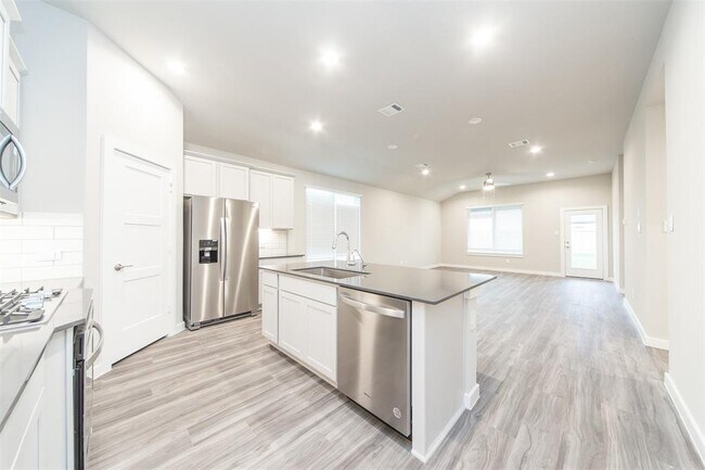 Building Photo - 22503 Cappella Vlg Ln