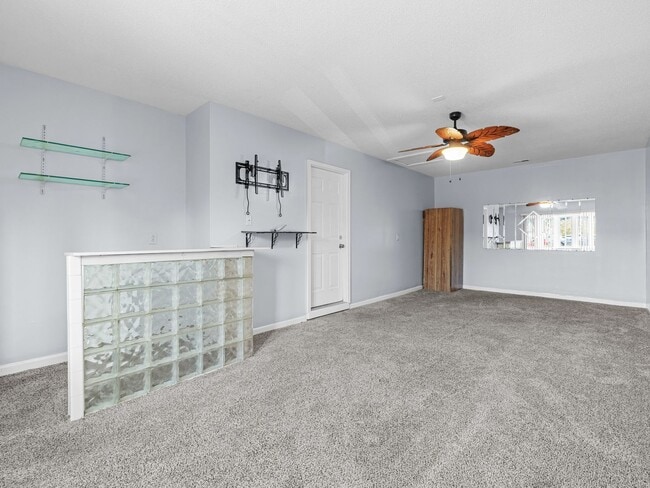 Building Photo - Beautiful 4 Bedroom Home with Bonus Room and Fenced Yard