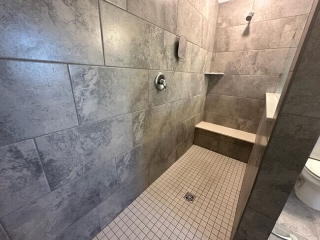 Building Photo - Coming soon... Beautiful 3 bedroom 2 bath ...