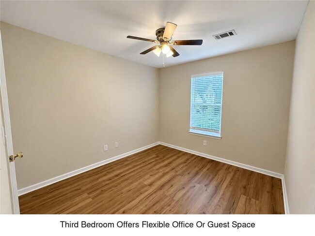 Building Photo - 1117 Yellow River Dr