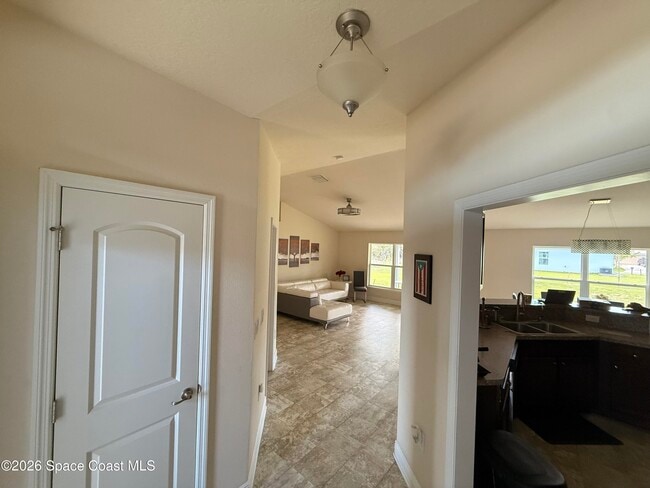 Building Photo - 210 Krassner Dr