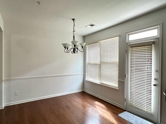 Building Photo - 6355 Story Cir