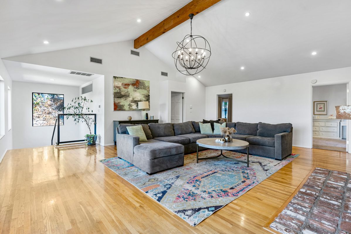 Building Photo - 4006 Milaca Pl