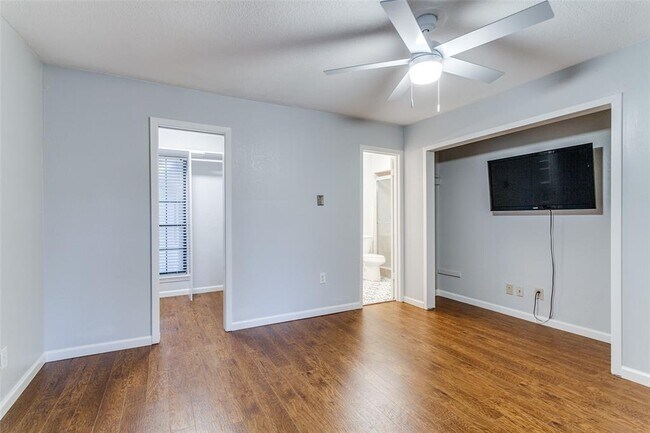 Building Photo - 3904 Rawlins St