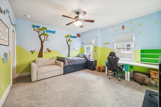 Building Photo - 618 Pink Azalea Trail