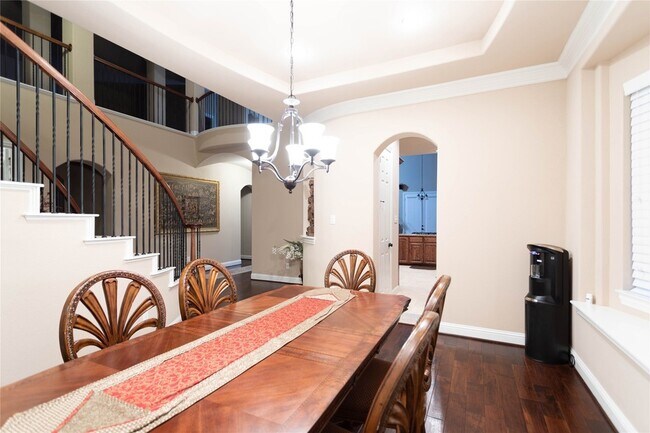 Building Photo - 6425 Academy Ln