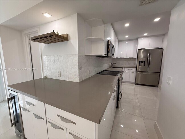 Building Photo - 6969 Collins Ave