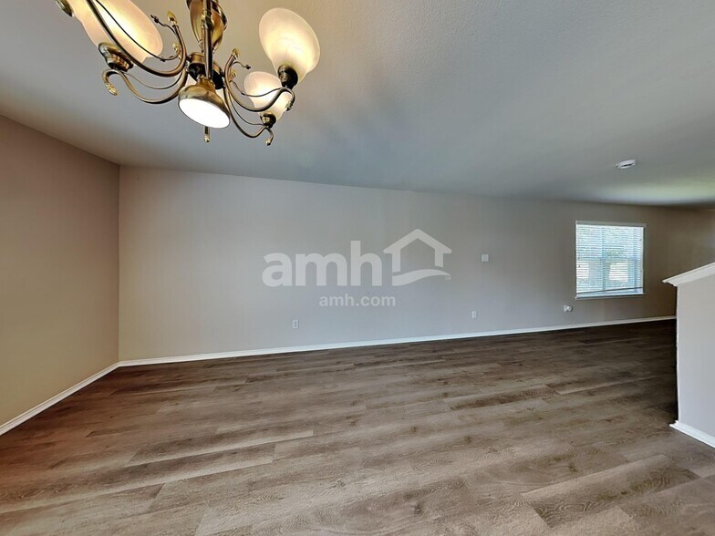 Building Photo - 8517 Gray Shale Dr