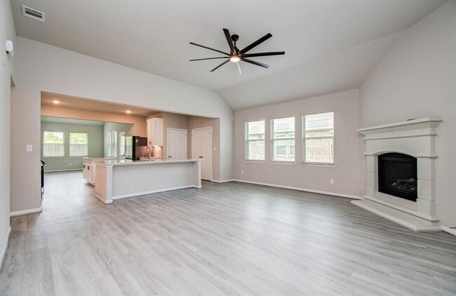 Building Photo - 4603 Bay Vista Dr