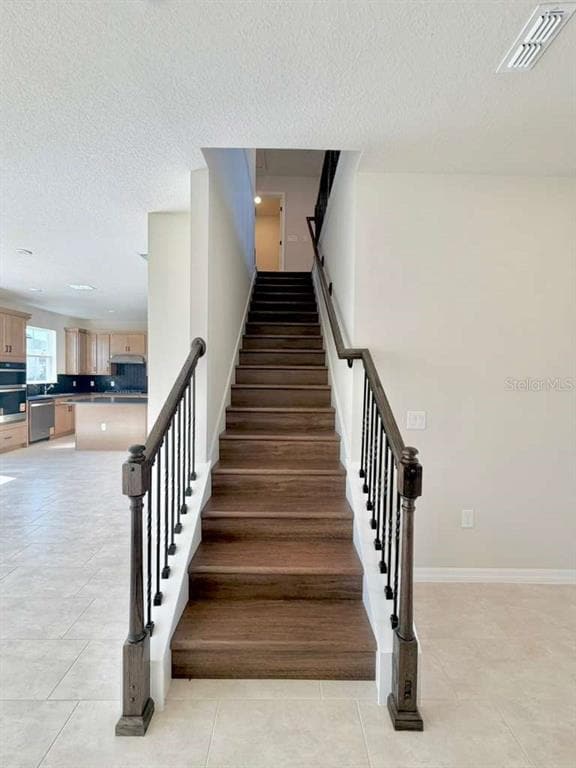 Building Photo - 233 Woodfall Ln