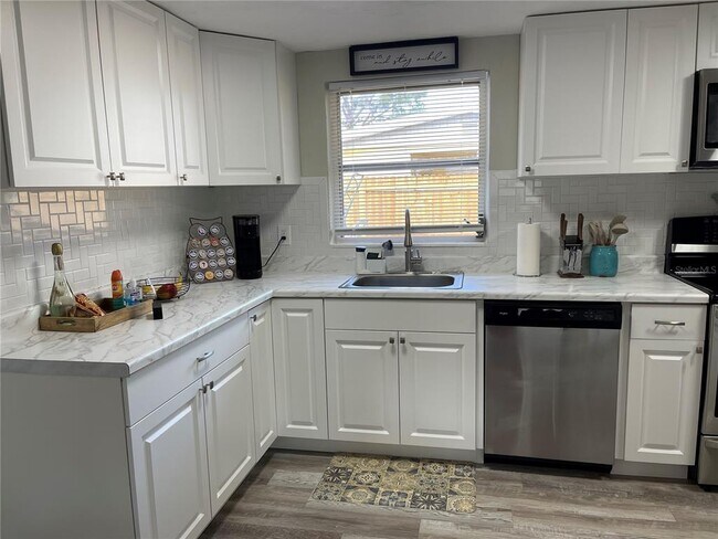 Building Photo - 50 Euclid Ave