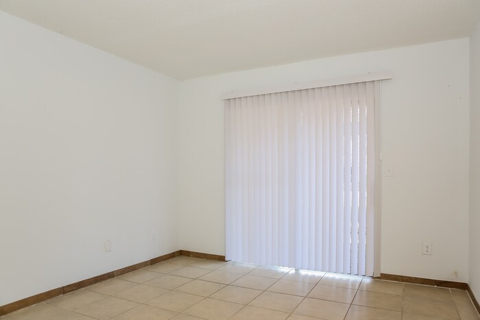 Building Photo - 997 Dorado Dr