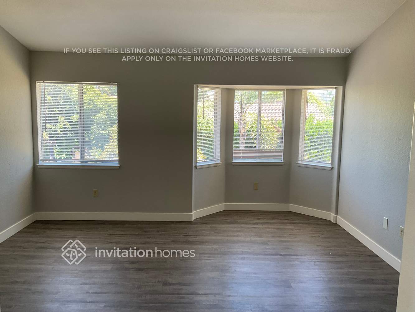 Building Photo - 1731 La Manzana Ln