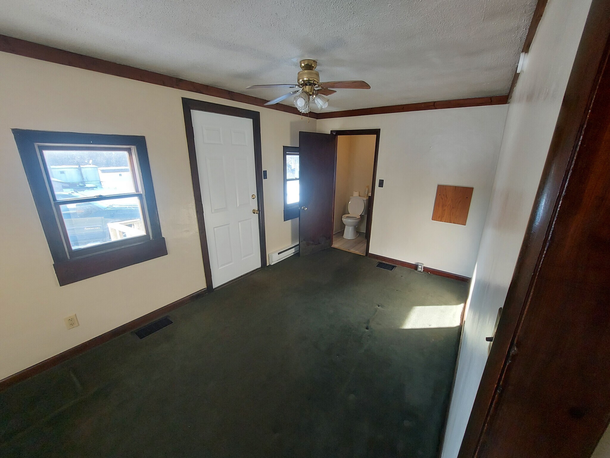 Building Photo - 410 S Geyers Church Rd