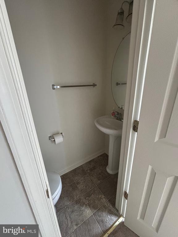 Building Photo - 610 Pendleton Ln