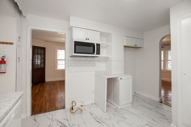 Building Photo - 21180 Westport Ave