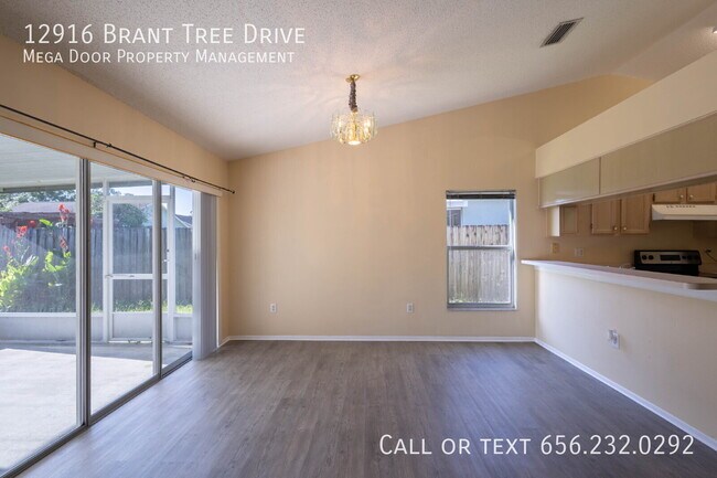Building Photo - 12916 Brant Tree Dr