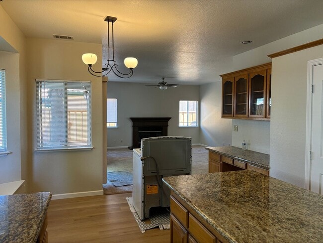 Building Photo - 5021 Chaparral Ct