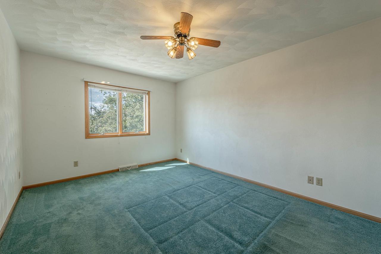 Primary Bedroom - 100 Grossenbacher Ln