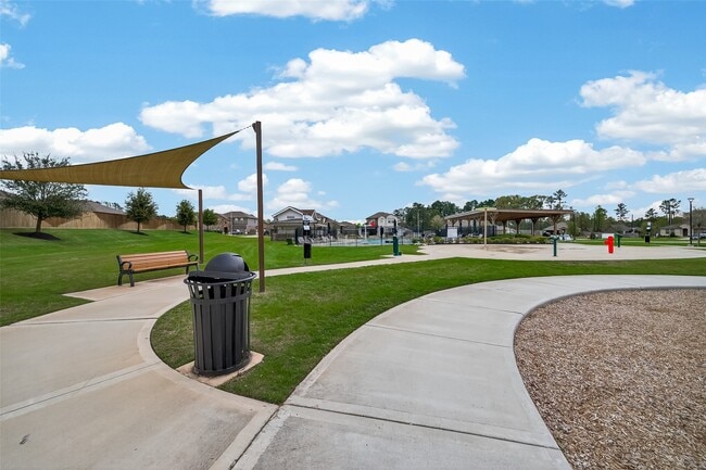 Building Photo - 40347 Blossom Vly Ln