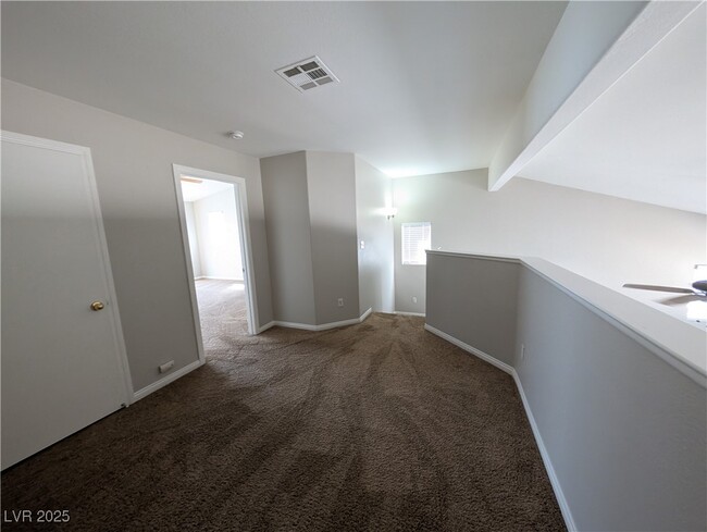 Building Photo - 9575 Belle Fountain Ave