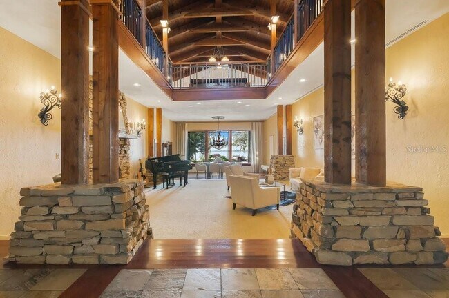 Building Photo - 10577 Down Lakeview Cir