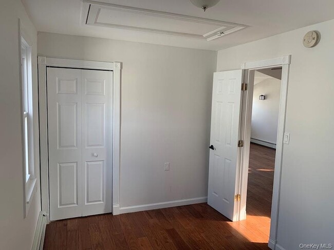 Building Photo - 10 Kirgan Ct