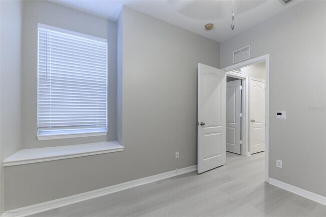 Building Photo - 1136 Jonah Dr
