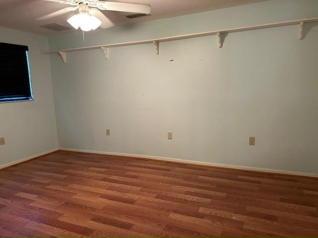 Building Photo - 38651 Tarr Dr