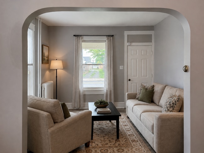 Building Photo - Modern 2 bedroom End-of-Row Townhome in Rothsville - w/ Garage & In Unit Laundry!