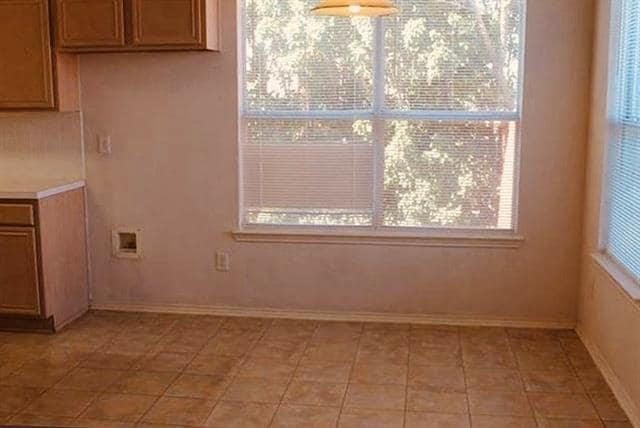 Building Photo - 3953 Windford Dr