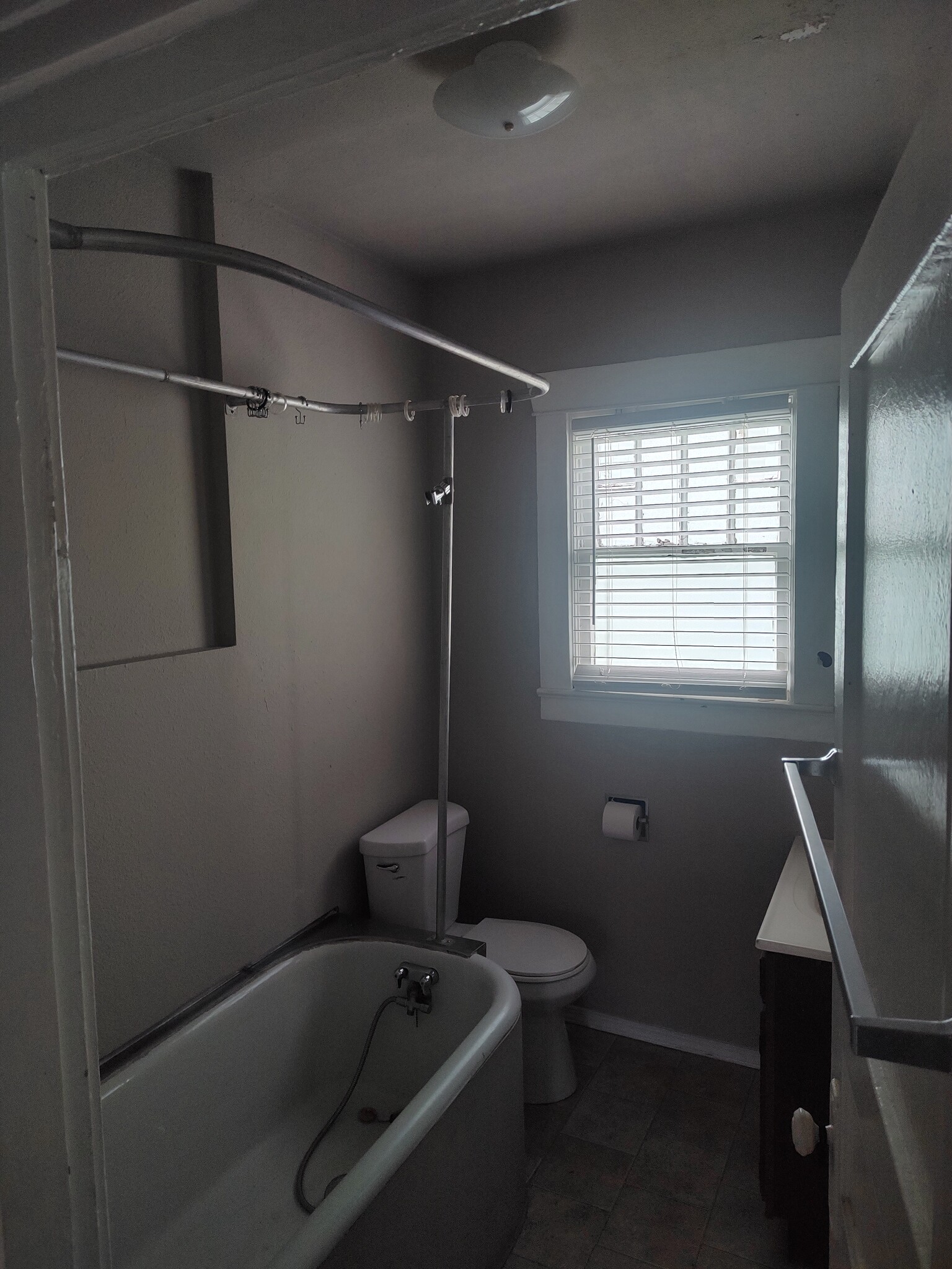 Building Photo - 301 K St