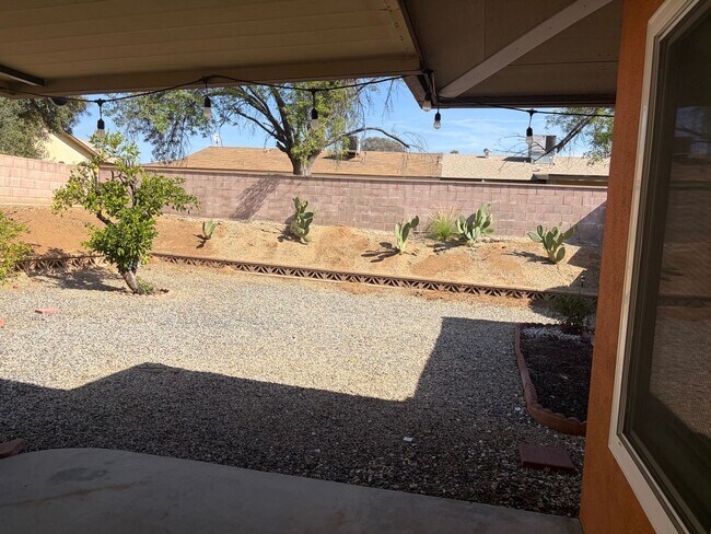 Building Photo - 55+ Community! Turnkey Home Awaits You!