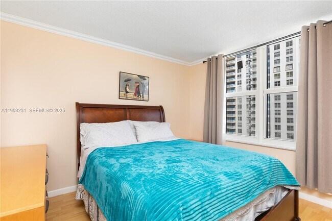 Building Photo - 230 174th St