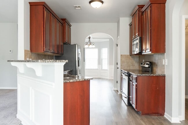 Building Photo - 2624 Leland Dr