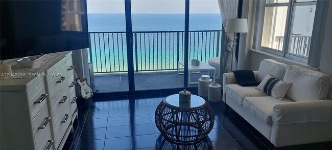 Building Photo - 2101 S Ocean Dr