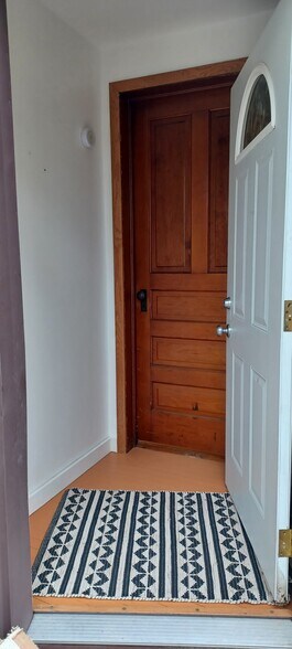 Front entry - 42 Maple St N