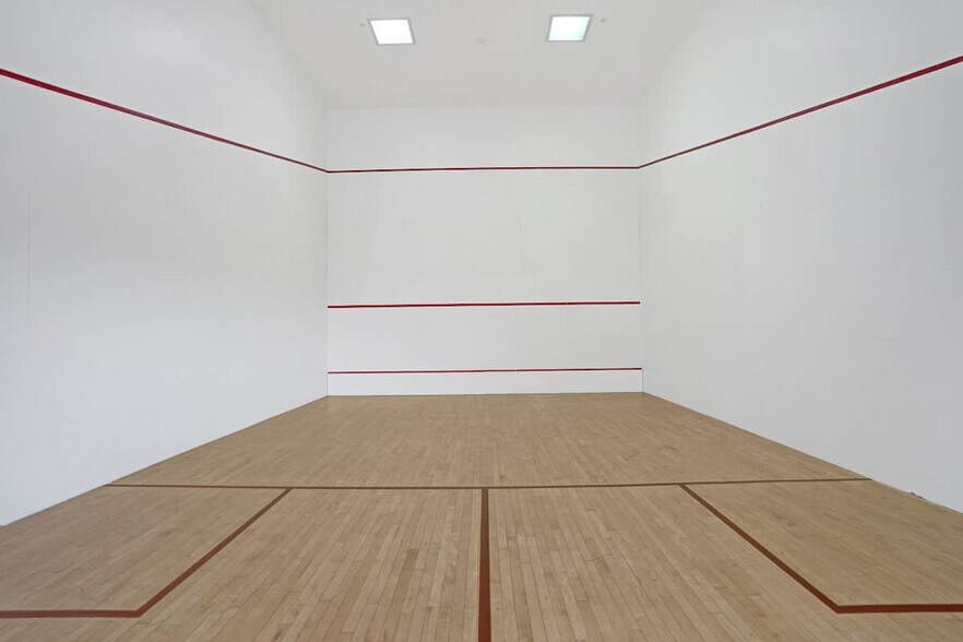 Building Photo - 2889 McFarlane Rd