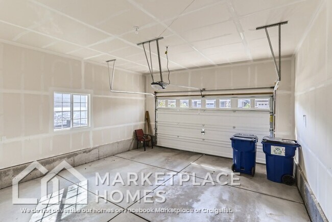 Building Photo - 27003 E Archer Ave