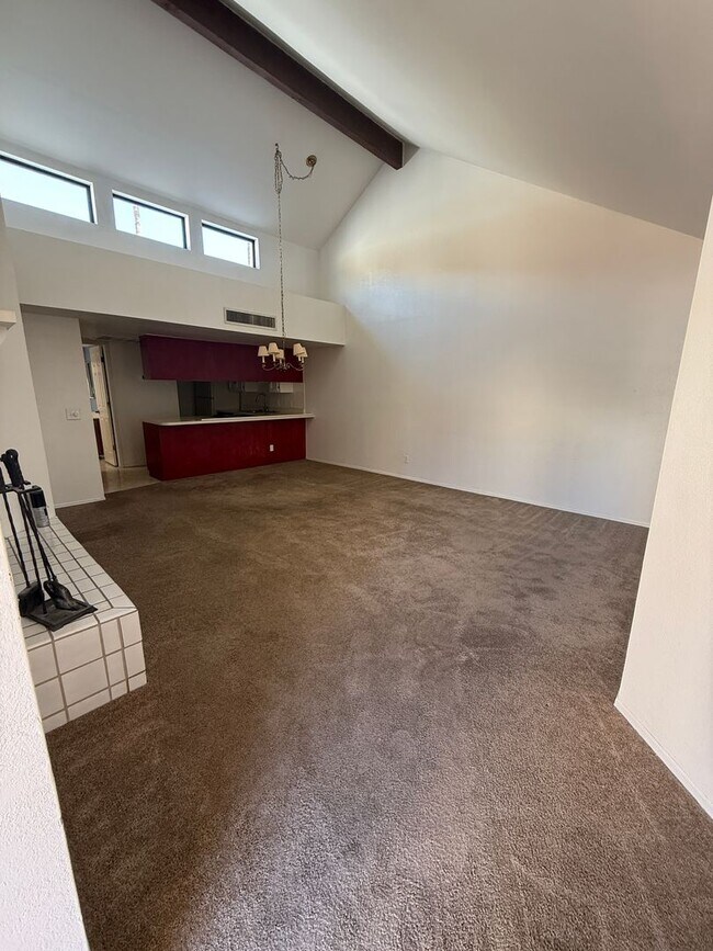 Primary Photo - Discover your cozy desert home in this 1-b...