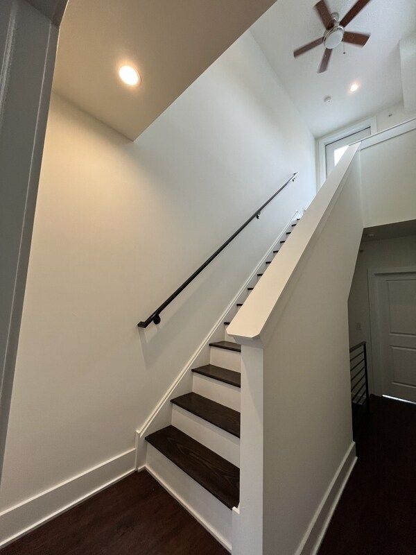 Building Photo - 1219 N 5th St