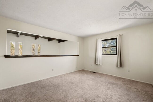 Building Photo - 3161 Plaza Blanca