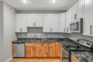 Building Photo - 3525 Giles Ave